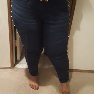 Dark blue pearled denim jeans